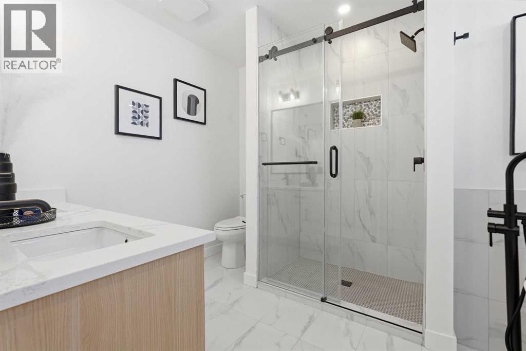 8616 7 Street SW — photo 22
