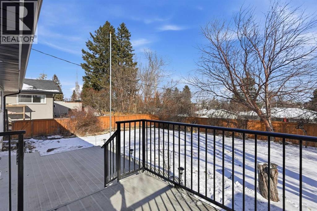 8616 7 Street SW — photo 44