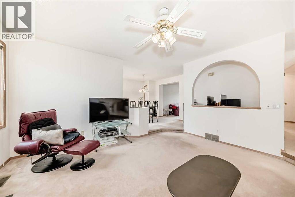 83 Hawkmount Green NW — photo 13