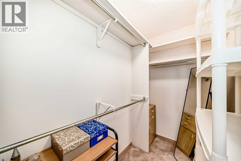 83 Hawkmount Green NW — photo 19