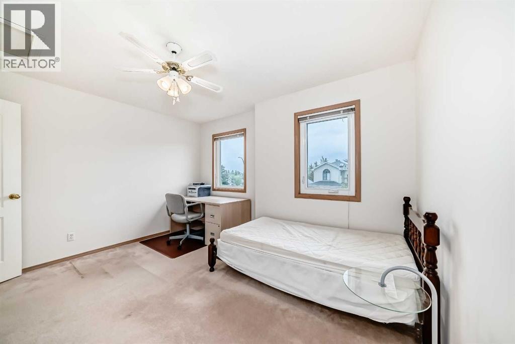83 Hawkmount Green NW — photo 21