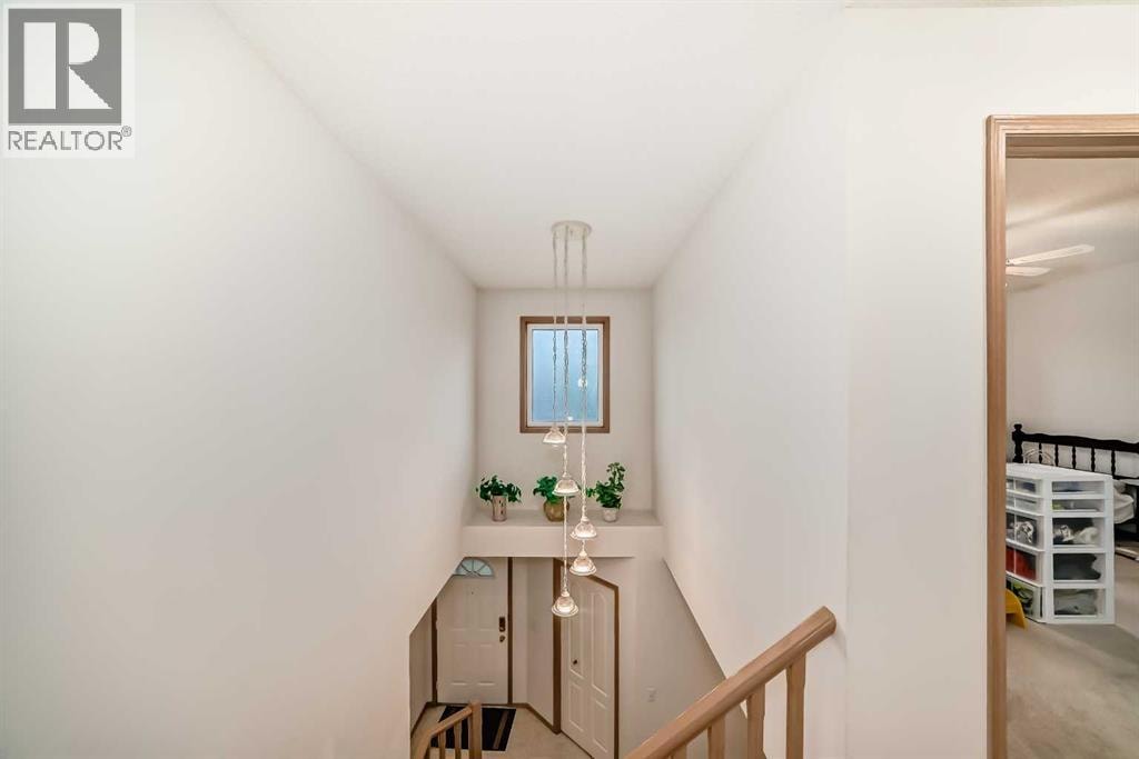 83 Hawkmount Green NW — photo 15