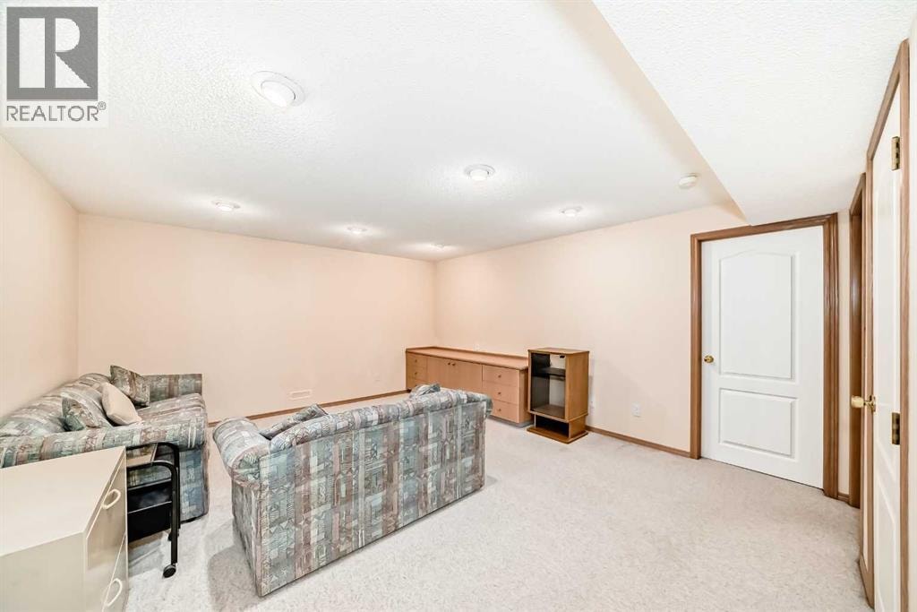 83 Hawkmount Green NW — photo 26