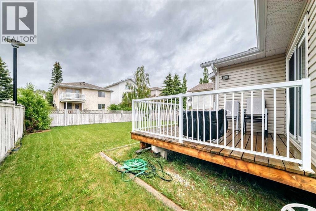 83 Hawkmount Green NW — photo 30