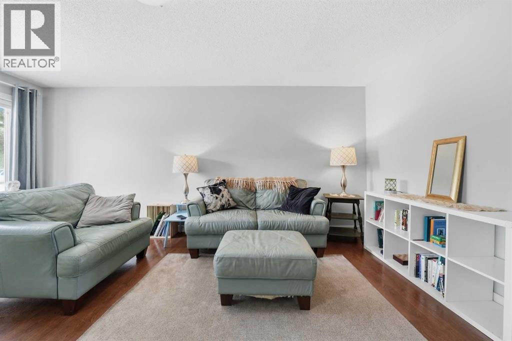 1103, 2445 Kingsland Road SE — photo 3