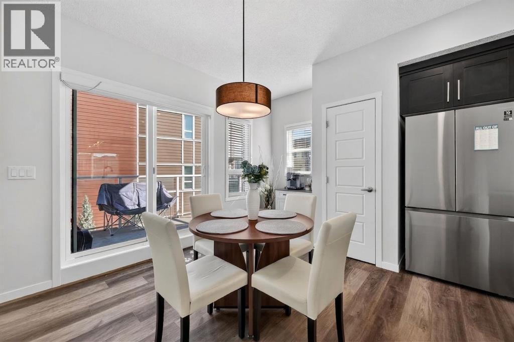 220 HARVEST GROVE Walk NE — photo 12