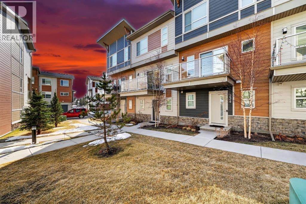 220 HARVEST GROVE Walk NE — photo 29