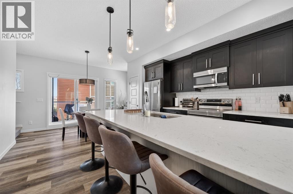 220 HARVEST GROVE Walk NE — photo 3
