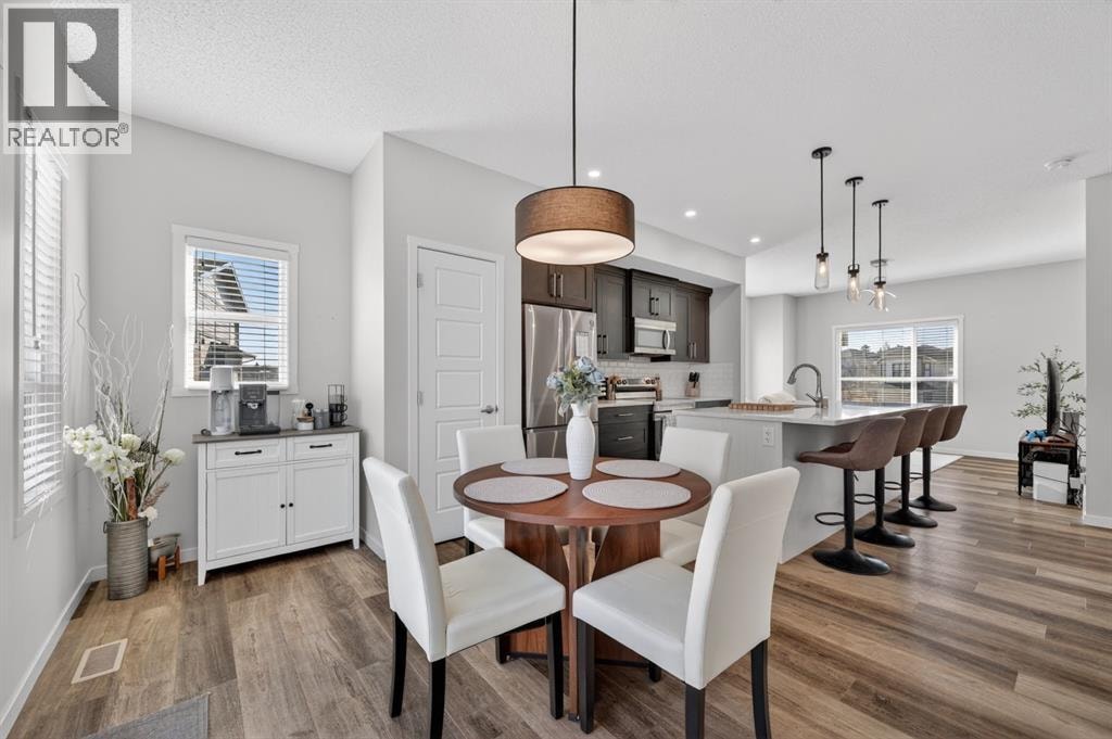 220 HARVEST GROVE Walk NE — photo 9
