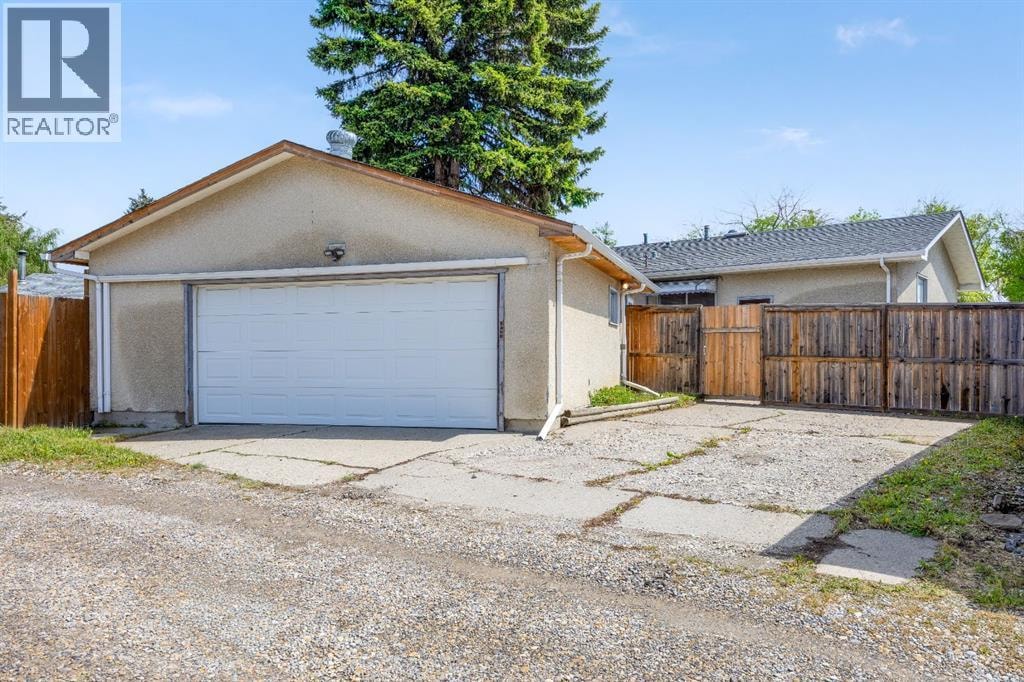 1307 Radisson Drive SE — photo 34