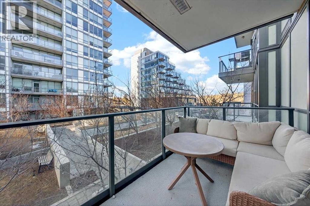 214, 51 Waterfront Mews SW — photo 25