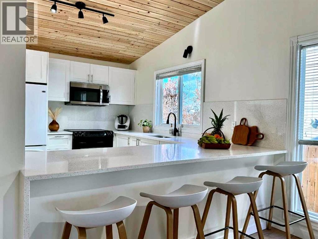303 Woodside Place — photo 14