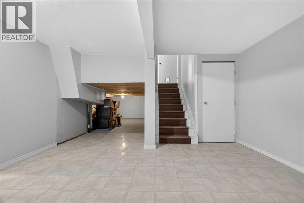 303 Woodside Place — photo 39