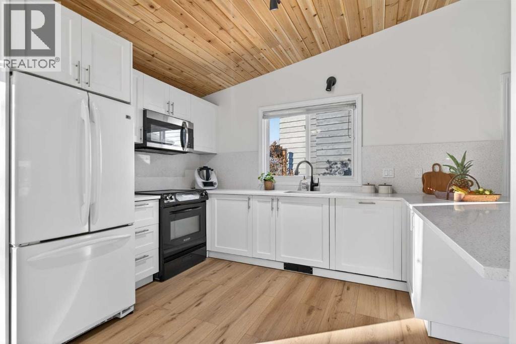 303 Woodside Place — photo 18
