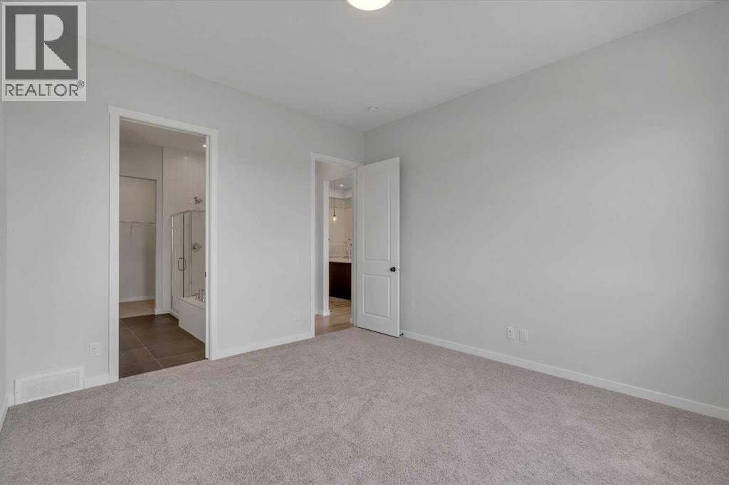 107 Bartlett Row SE — photo 25