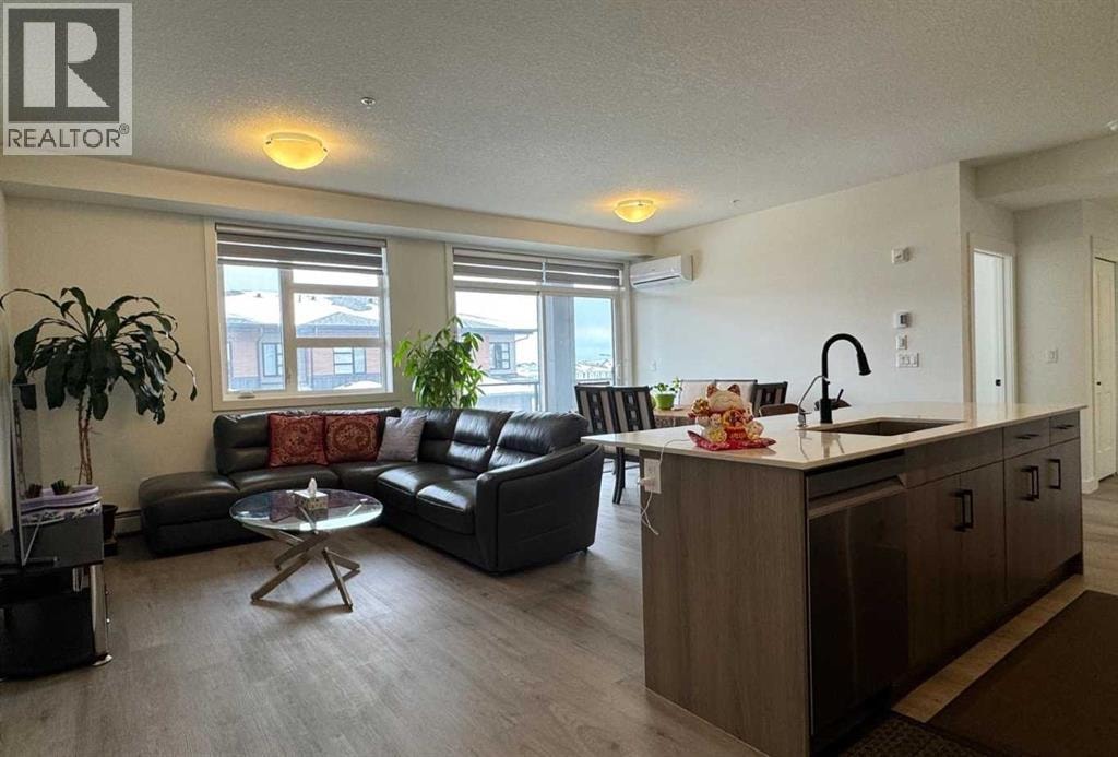 1207, 55 Lucas Way NW — photo 2