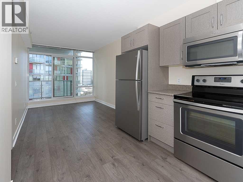 706, 30 Brentwood Common NW — photo 4
