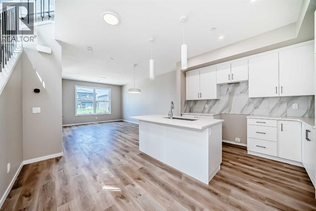 413 Hotchkiss Drive SE — photo 6