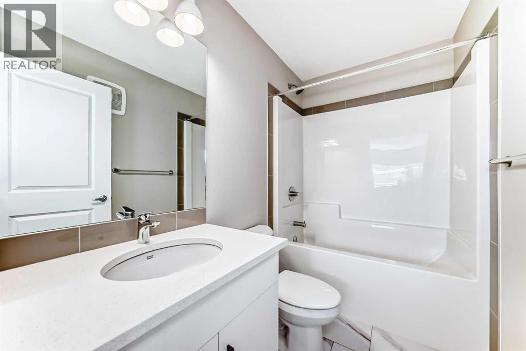 413 Hotchkiss Drive SE — photo 32