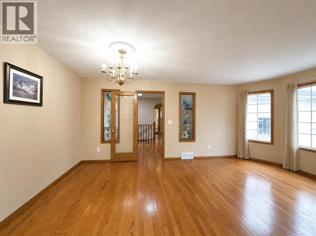 59 Edgebrook Circle NW — photo 3