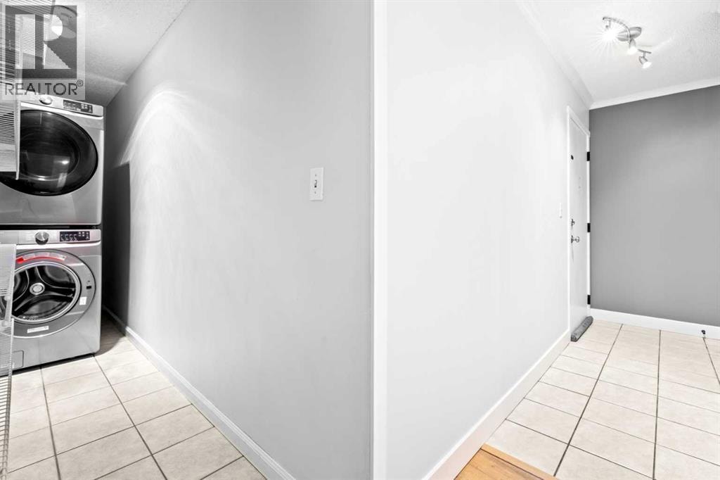 201, 732 57 Avenue SW — photo 32