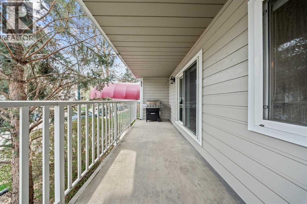 201, 732 57 Avenue SW — photo 33