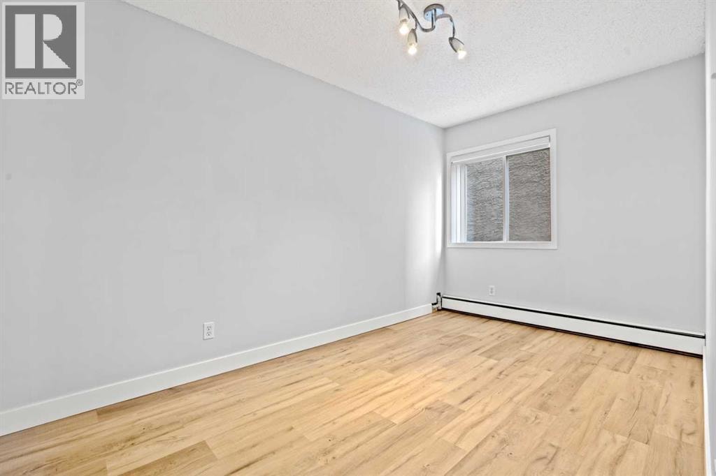 201, 732 57 Avenue SW — photo 23