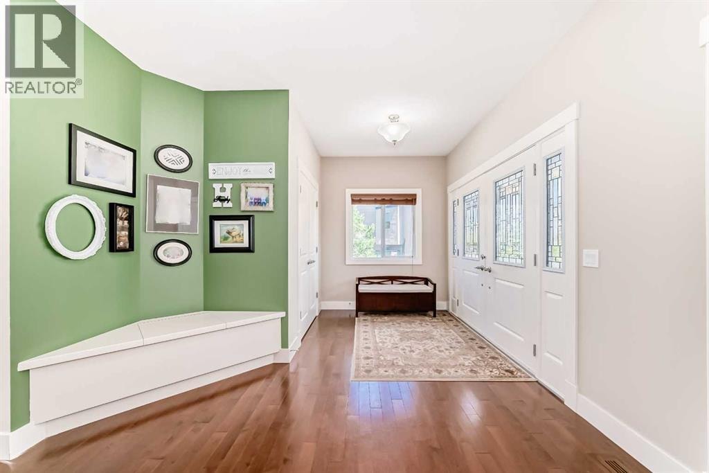 121 Drake Landing Manor — photo 9