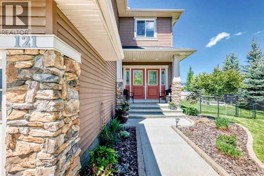 121 Drake Landing Manor — photo 7
