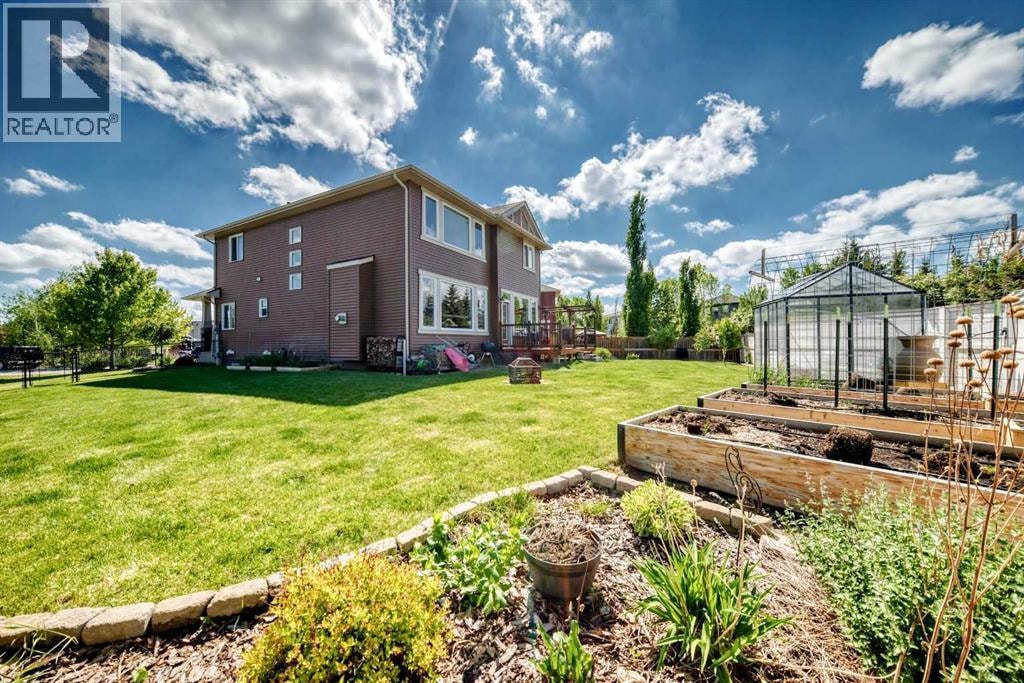121 Drake Landing Manor — photo 45