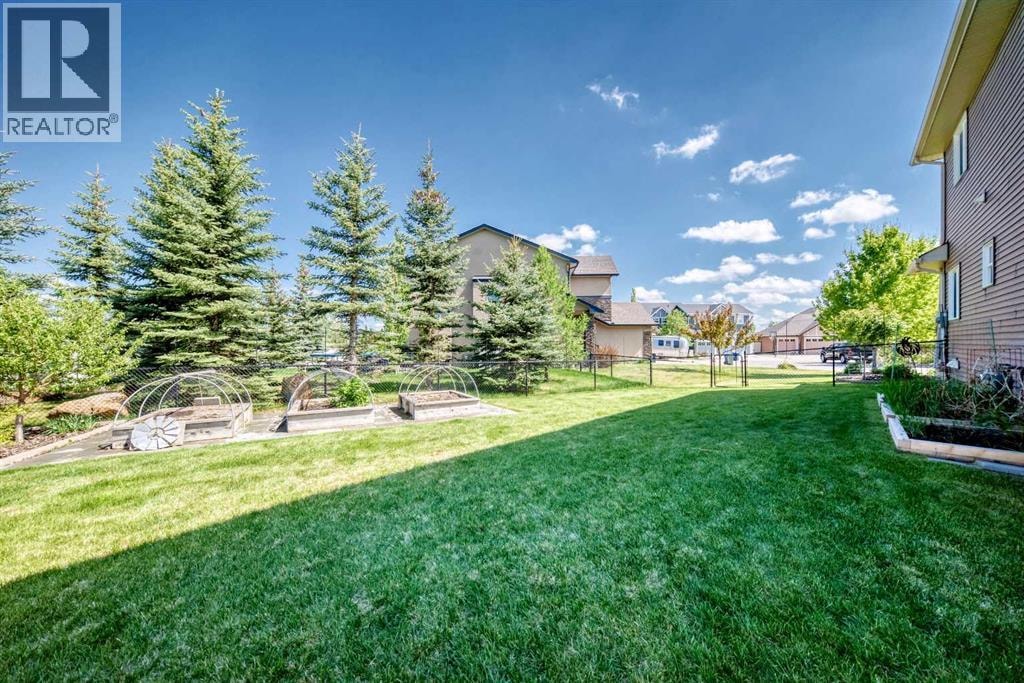121 Drake Landing Manor — photo 46