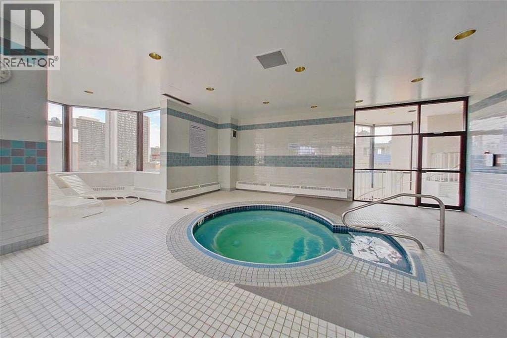 2403, 1100 8 Avenue SW — photo 25