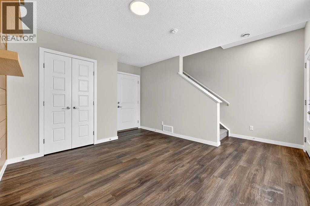 589 Mahogany Road SE — photo 6