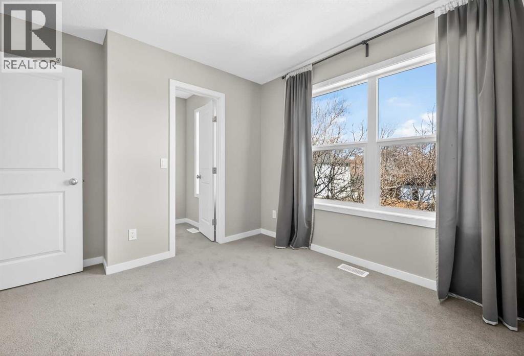 1607 2 Street NW — photo 22