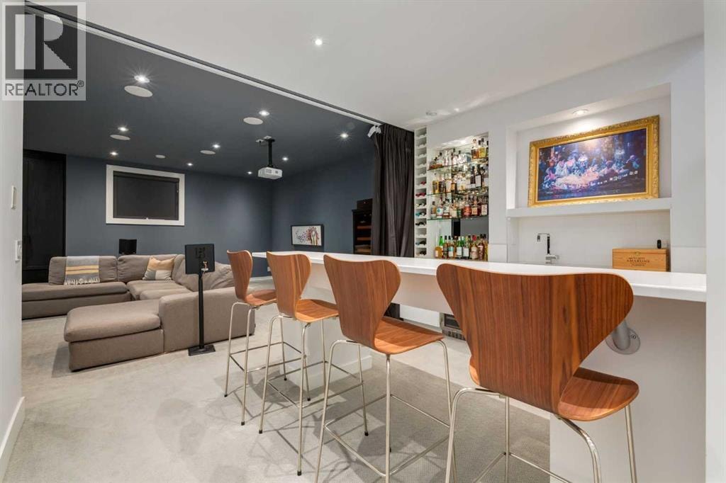2210 Victoria Crescent NW — photo 31