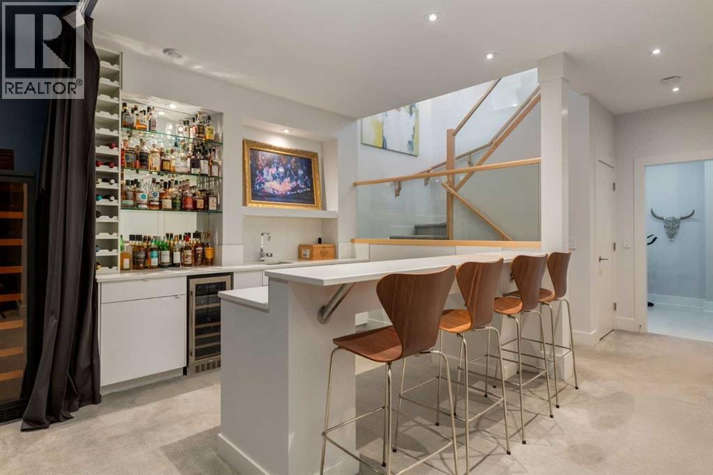 2210 Victoria Crescent NW — photo 32