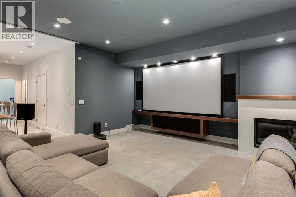 2210 Victoria Crescent NW — photo 34
