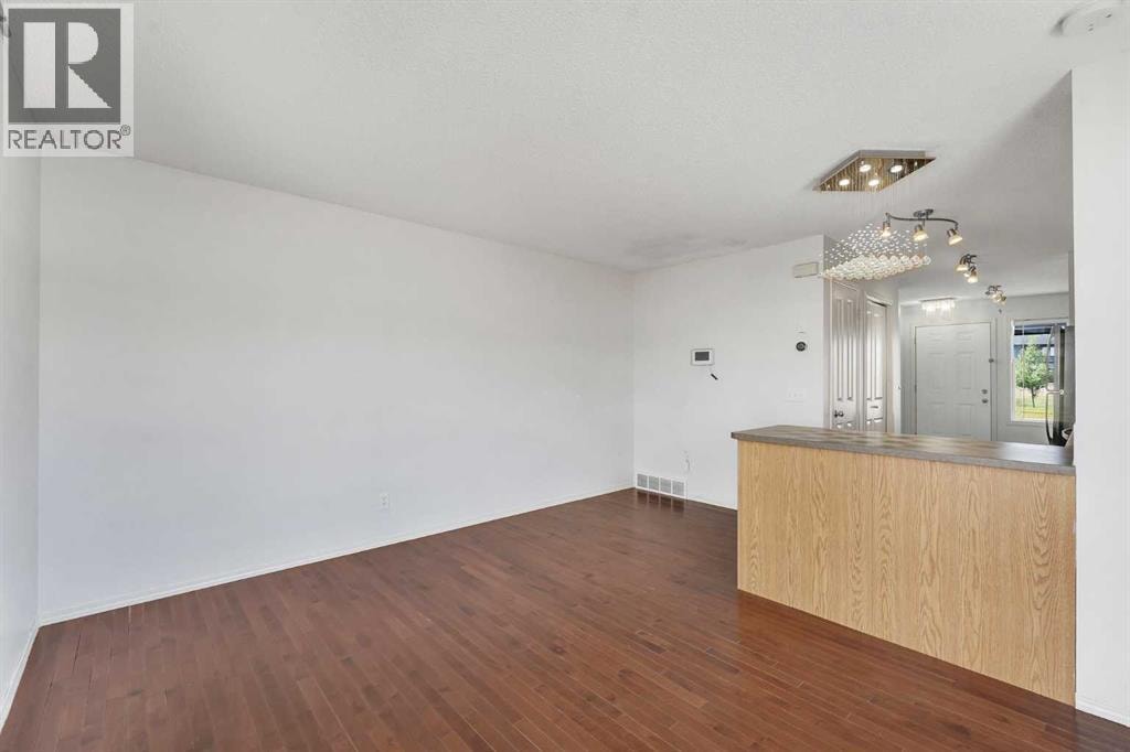 312 Saddlebrook Point NE — photo 15
