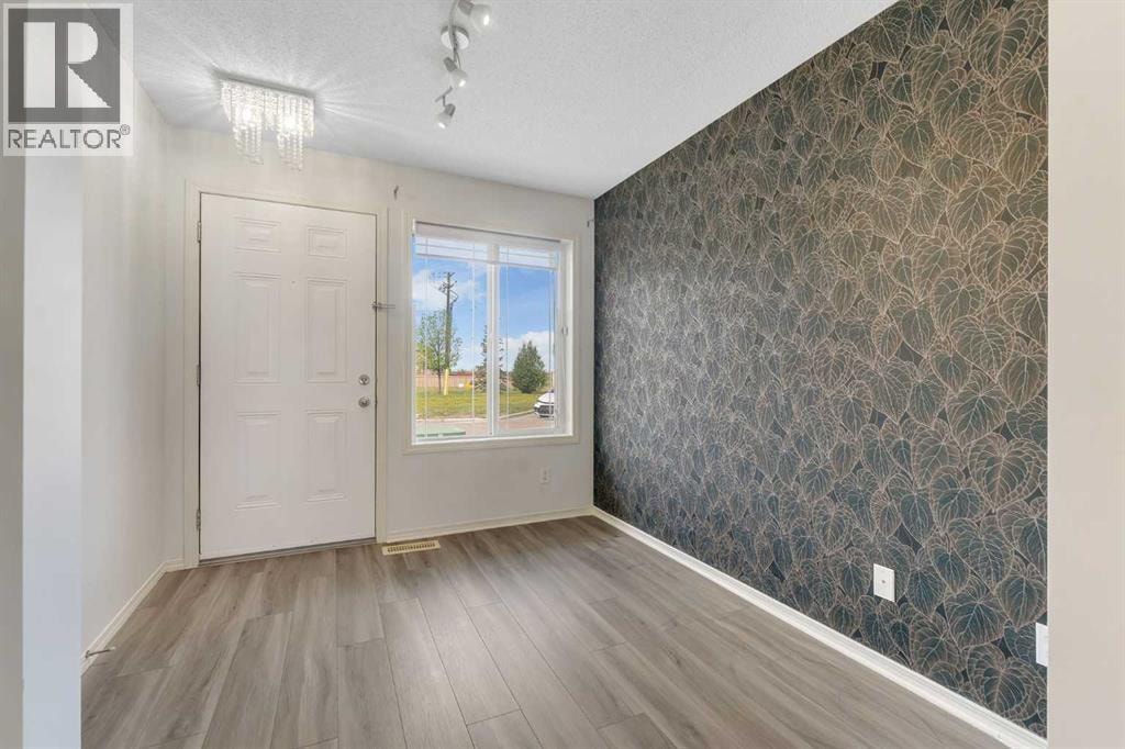 312 Saddlebrook Point NE — photo 3