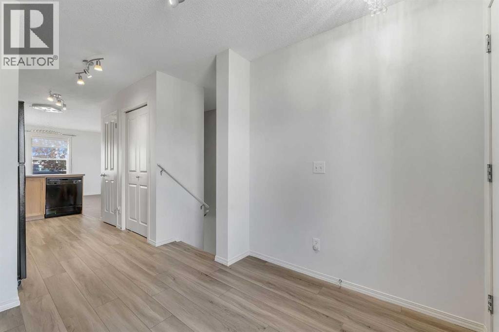 312 Saddlebrook Point NE — photo 5