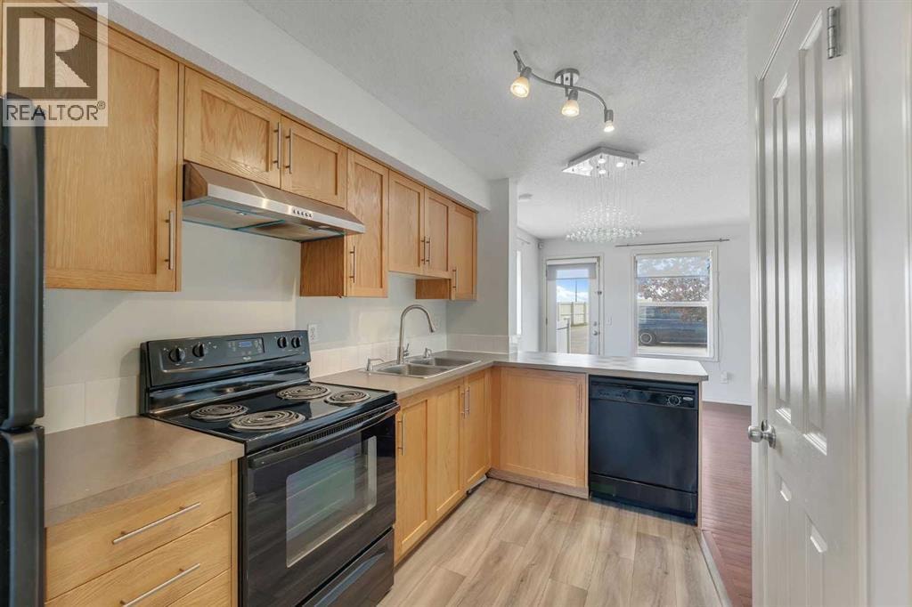 312 Saddlebrook Point NE — photo 8