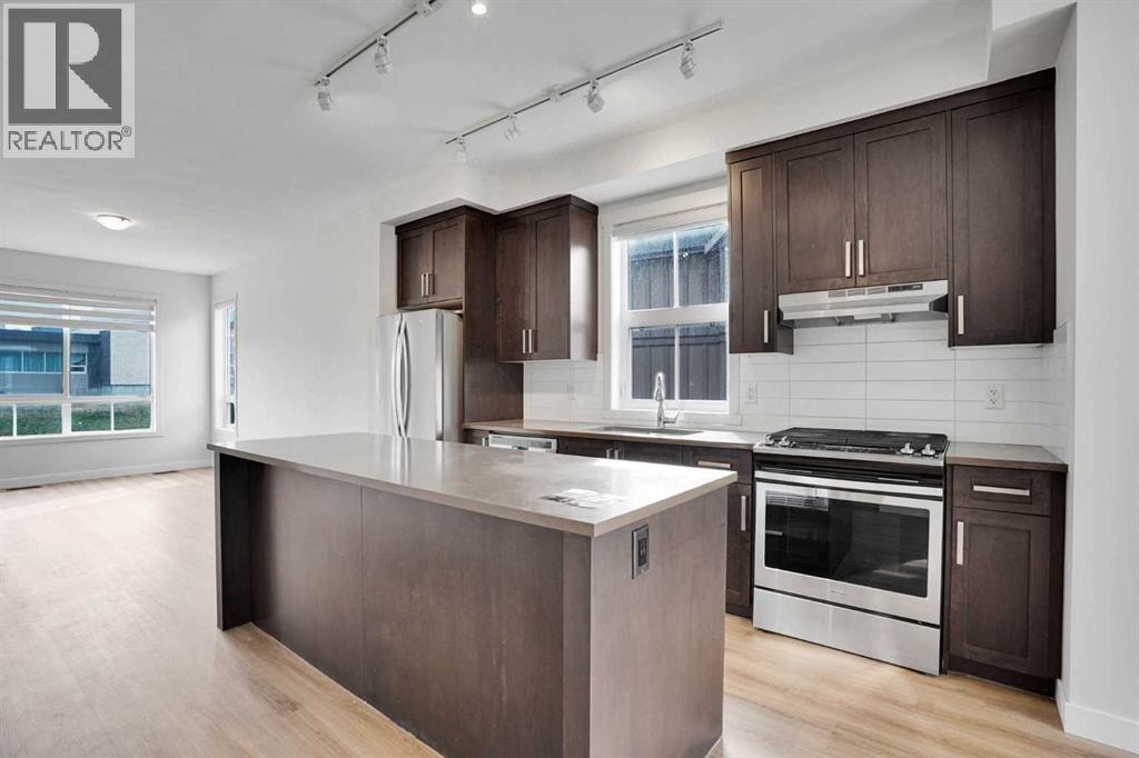 986 Sherwood Boulevard NW — photo 8