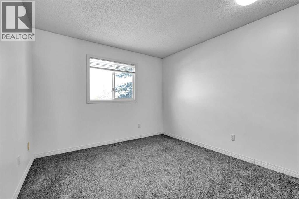 295 Edgepark Boulevard NW — photo 17