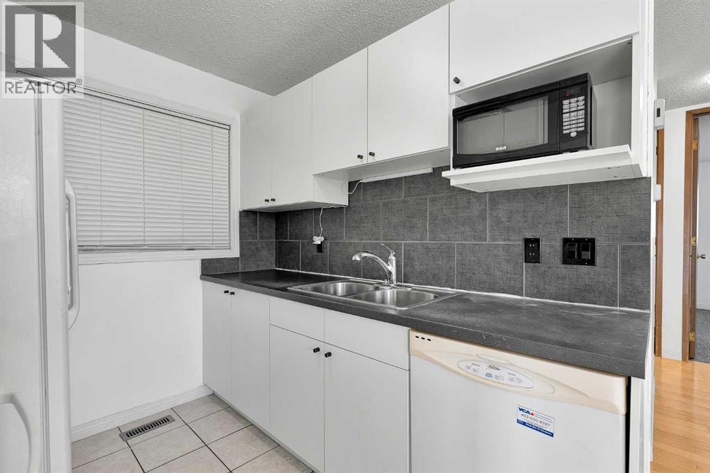 295 Edgepark Boulevard NW — photo 8