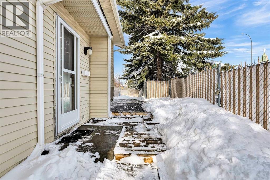 295 Edgepark Boulevard NW — photo 3