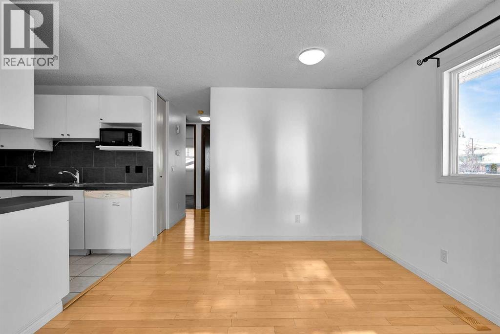 295 Edgepark Boulevard NW — photo 12