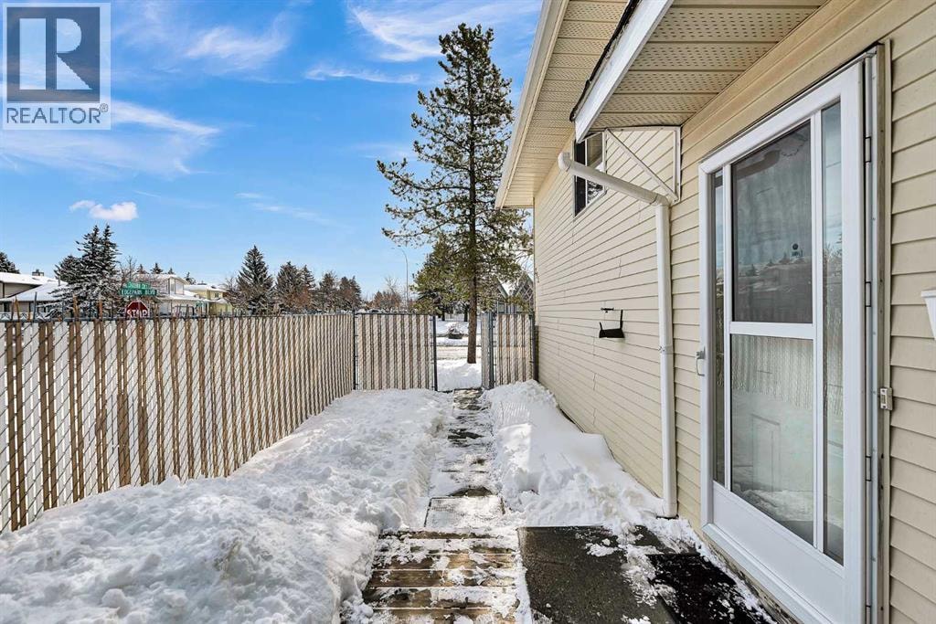 295 Edgepark Boulevard NW — photo 4