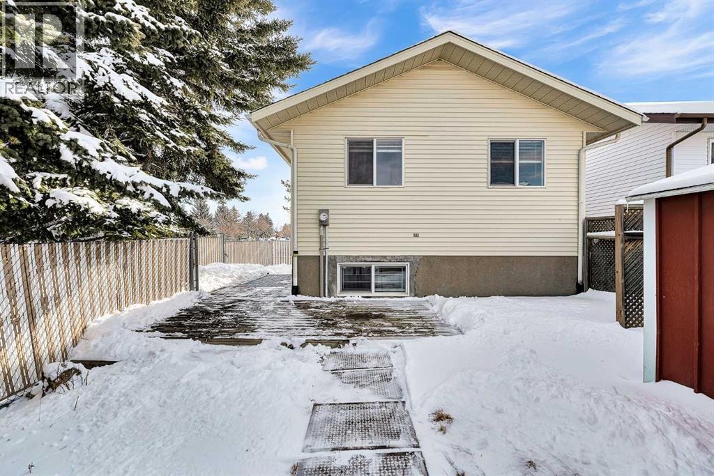 295 Edgepark Boulevard NW — photo 36