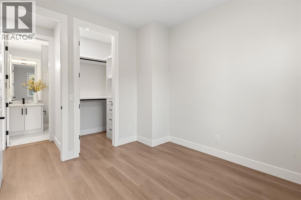 2528 7 Avenue NW — photo 35