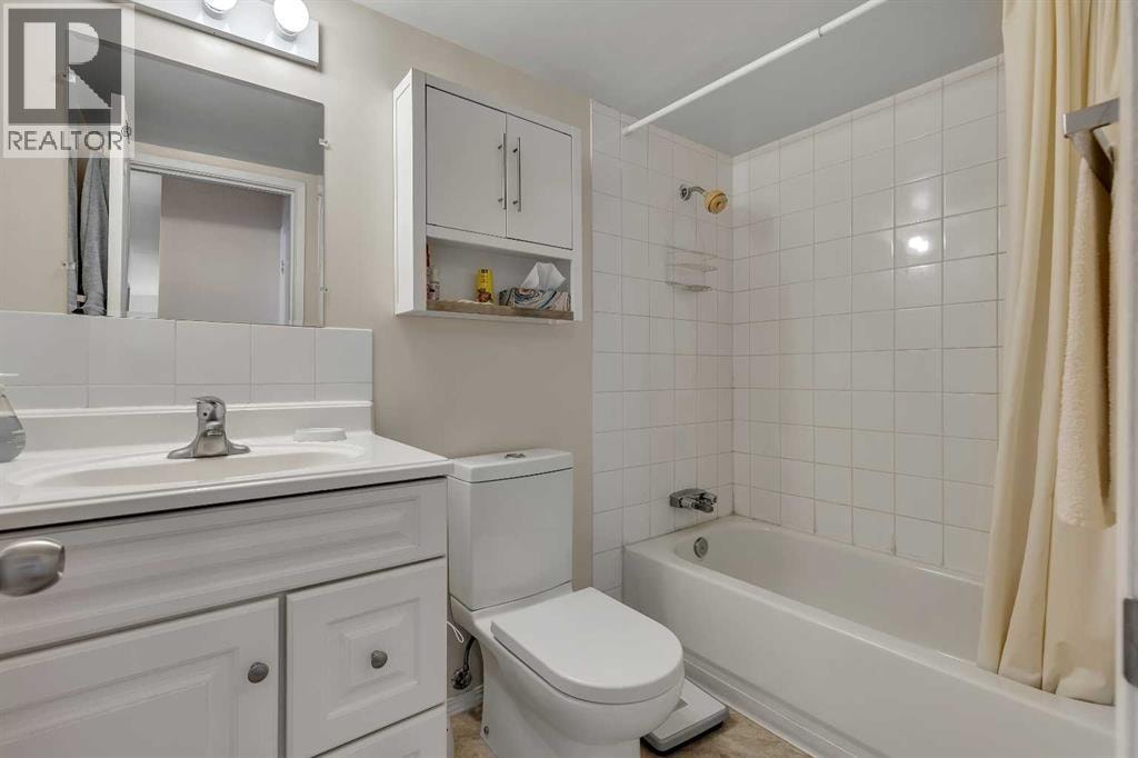 301, 6464 Travois Crescent NW — photo 32